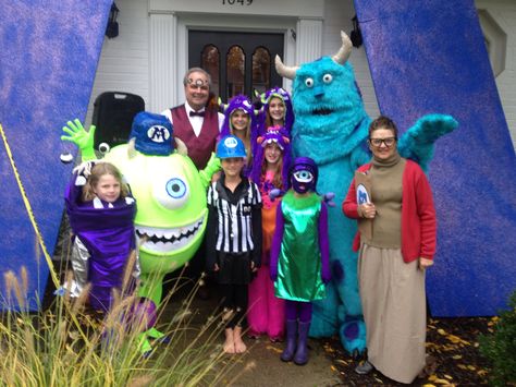 Monsters Inc. Halloween crew. Halloween Costumes Monsters Inc, Monsters Inc Costumes, Monsters Inc Halloween Costumes, Cute Couple Halloween, Monsters Inc Halloween, Sully Costume, Monsters Inc Characters, Character Halloween Costumes, Cute Couple Halloween Costumes