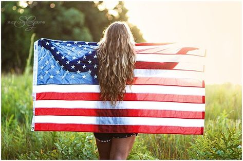 American Flag Photography, 4th Of July Photography, Senior Year Pictures, 4th Of July Photos, Country Senior Pictures, Portrait Shoot, Senior Pictures Poses, High Schools, High School Senior Portraits