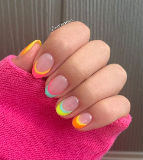 Cute First Day Of School Nail Ideas, Crazy Nail Ideas, Neon Summer Nails, Preppy Nails, Teen Nails, Neon Summer, Short Gel Nails, Cute Simple Nails, Broken Nails