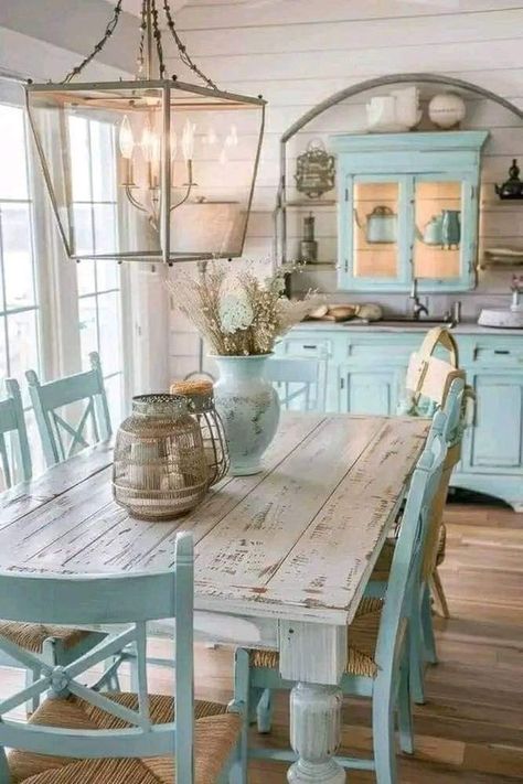 Farmhouse Dining Rooms, Rustic Farmhouse Dining Room, Farmhouse Dining Room Ideas, Coastal Kitchen Decor, Cottage Dining Rooms, Farmhouse Vibes, Modern Rustic Farmhouse, Beach House Interior Design, Beach House Kitchens