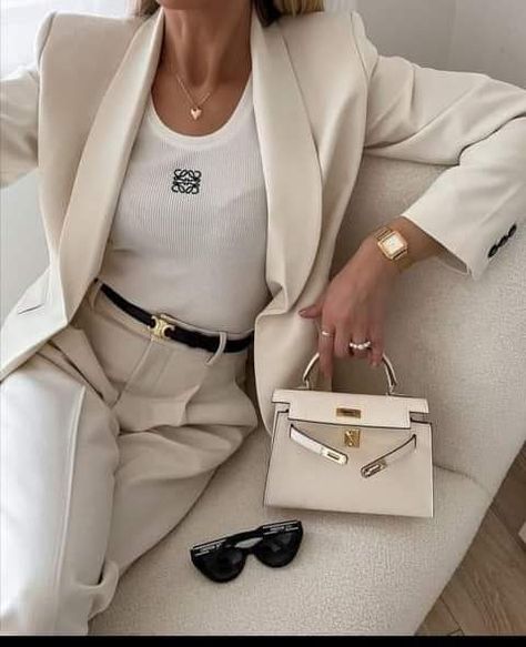 Hermes Belt Women Outfits, Loewe Tank Top, Hermes Belt Women, Mini Bag Outfit, Mini Kelly Bag, Celine Belt, Celine Belt Bag, Designer Belts For Women, Elegant Lifestyle