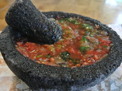 The Molcajete Salsa Recipe, Mocajete Recipe, Chili Pequin, Red Salsa Recipe, Mexican Sauce Recipes, Mexican Salsa Recipes, Salsa Bar, Mexican Sauce, Mexican Salsa