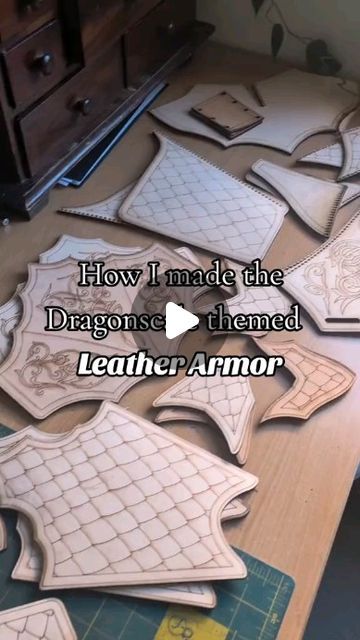 Lauren Marshall on Instagram: "How I made the Dragonscale themed leather armor set with Underbust belt, greaves, bracers, gauntlets, armband and shoulder harness ✨ 

#leathercraft #leatherwork #tutorial #art #fantasy #booktok #dragon #romantasy #designer #costume #halloween #armor #larp #cosplay #knightcore #fourthwing #acotar #illyrian #acotar #gothic #fashion #womeninarmor" Larp Leather Armor, Leather Scale Armor, Diy Leather Armor, Illyrian Acotar, Greaves Armor, Acotar Illyrian, Cosplay Armor Tutorial, Underbust Belt, Fantasy Booktok