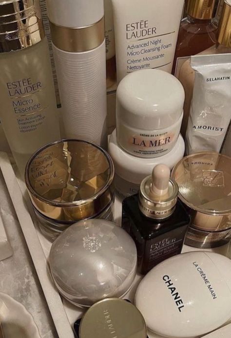 Expensive Skin Care Aesthetic, Expensive Skincare Aesthetic, Skin Care Expensive, Estee Lauder Skincare Aesthetic, Luxury Skin Care Aesthetic, High End Makeup Aesthetic, Skincare Expensive, Luxury Skincare Aesthetic, Luxury Self Care