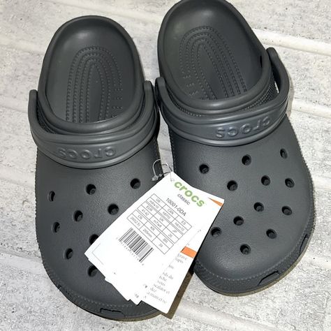 Crocs Unisex shoes NEW W/TAGS, size m8/w/10, grey Ferrari Jacket, Swim Shoes, Levi Jeans 501, Unisex Shoes, Crocs Shoes, Casual Flats, Distressed Black Jeans, Mens Navy, Golf Shoes