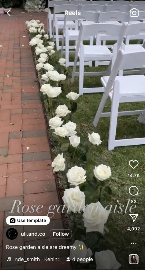 Minimal Wedding Aisle Flowers, Garden Ceremony Backdrop, Ceremony Floor Arrangement, Outdoor Wedding Aisles, Wedding Aisle Flowers On Ground, Wedding Aisle Decorations Outdoor, Small Simple Wedding, Isle Decor, Wedding Walkway