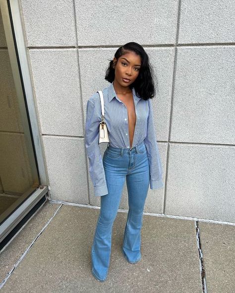 D E S I on Instagram: "oh hi." Flare Jeans Outfit Black Woman, Flare Jeans Outfit Black, Flare Jeans Outfit, Fringe Pants, Jeans Outfit, Outfit Inspo Fall, High Rise Jeans, Cute Casual Outfits, High Jeans