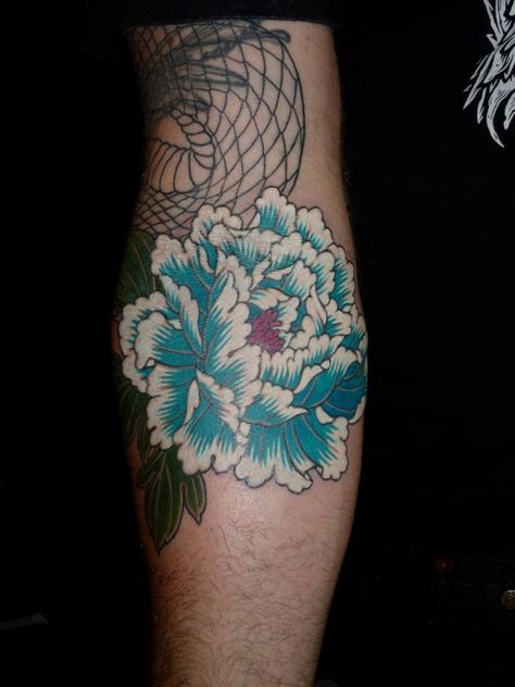 TRUE NATURE TATTOO- I love the brightness Peony Flower Tattoos, Carnation Tattoo, Flower Tattoo On Side, Tattoo Nature, Nature Tattoo, Flower Tattoo Shoulder, Flower Tattoo Arm, Flower Tattoo Sleeve, Peonies Tattoo