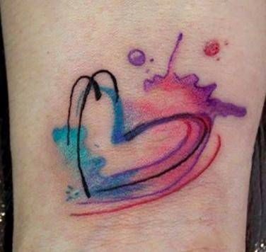 <strong></strong> Watercolor Heart Tattoos, Heart Tattoos, Geniale Tattoos, Tatuaje A Color, Heart Tattoo Designs, Dragonfly Tattoo, Best Friend Tattoos, Watercolor Heart, Tattoos For Daughters