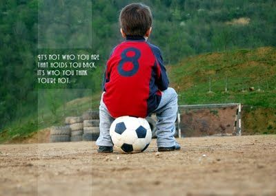 Tú fuerza eres tú Brave Kids, Fail Better, Soccer Quotes, Sport Quotes, Motivational Thoughts, Inspirational Wallpapers, Team Player, Sport Motivation, Sport Man