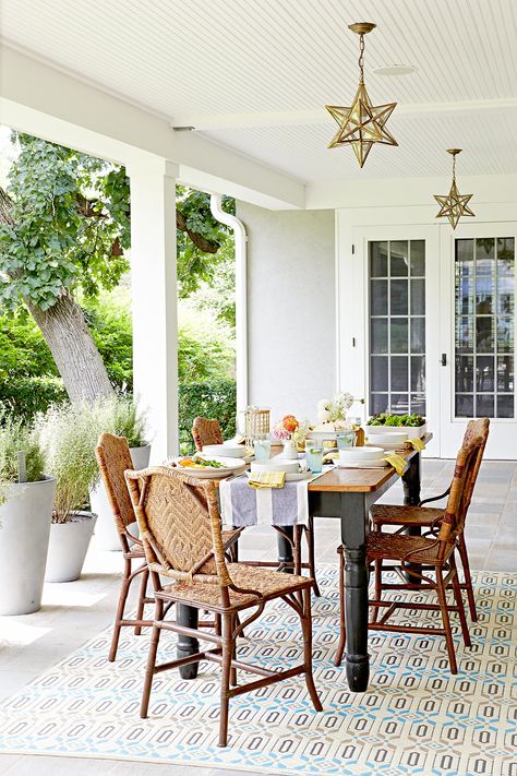 We would gladly curl up with a book, gather with friends, or just watch the sun set on every single one of these jaw-dropping front porches. What makes them so appealing? Find out with our decorating tips and secrets, then go create your own pretty porch. #curbappeal #homeimprovement #porchideas #exteriormakeover #bhg Porch Dining, Front Porch Decorating Ideas, Veranda Design, Front Porch Furniture, Shabby Chic Design, Porch Decorating Ideas, Porch Furniture, Patio Flooring, Casa Exterior