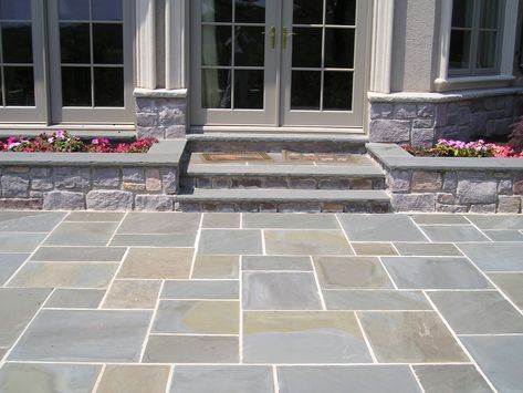 Blue Stone Patio Ideas, Blue Stone Patio, Bluestone Steps, Stone Porches, Diy Patio Pavers, Walkway Landscaping, Bluestone Patio, Patio Pavers Design, Patio Tiles