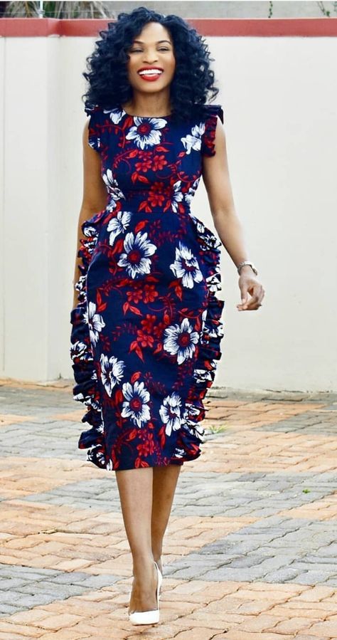 Pinterest ▫️@Akualovely Nigerian Dress Styles, Ankara Dress Designs, Trendy Ankara Styles, Ankara Short Gown Styles, Ankara Dress Styles, Short African Dresses, Best African Dresses, African Dresses Modern, Afrikaanse Mode