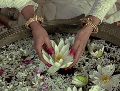 Mira Nair, South Asian Aesthetic, Desi Love, Vintage Bollywood, Indian Aesthetic, Brown Girl, South Asia, Water Lilies, Divine Feminine