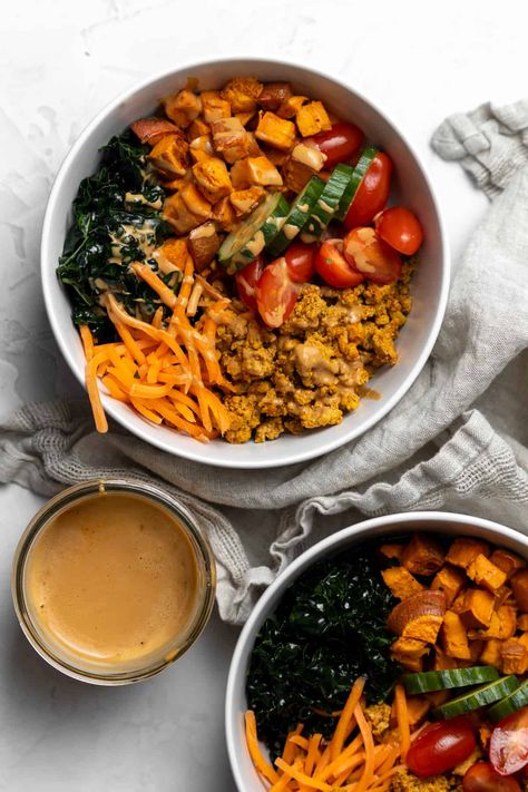 Ground Turkey Bowls - Oh Snap Macros Ground Turkey Buddha Bowl, Ground Turkey Power Bowl, Turkey Bowl Recipe, Ground Turkey Bowl, Macros Meals, Oh Snap Macros, Turkey Bowls, Homemade Peanut Sauce, Massaged Kale Salad