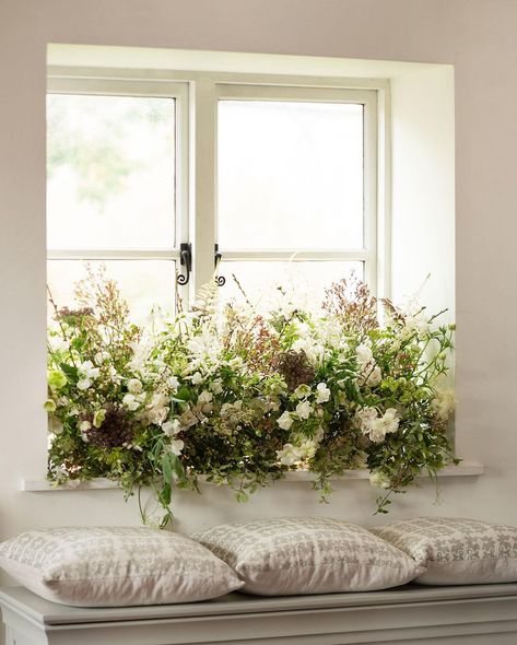 PHILIPPA CRADDOCK on Instagram: “Windowsill design - connecting indoors directly with the surrounding landscape. We have a very similar design as a bonus Tutorial, to…” Window Box Design, Philippa Craddock, Window Seat Design, Before Midnight, Delicate Design, Window Seat, Wall Covering, Window Sill, Interior Design Inspiration