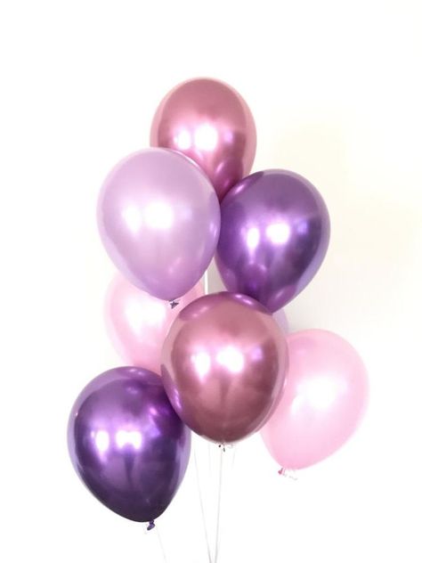 Purple Balloon Bouquet, Pink And Purple Balloons, Princess Party Decor, Purple Party Decorations, Chrome Balloons, Day Party Decor, Chrome Pink, Pink Tea Party, Purple Balloon