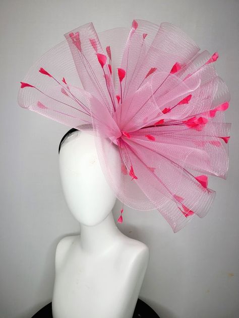 Diy Fascinator, Fascinator Hats Outfit, Light Pink Blush, Diy Hair Accessories Ribbon, Derby Hats Fascinators, World Thinking Day, Hat Fascinator, Purple Feather, Tea Party Hats