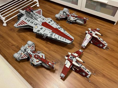 Quick photos of the fleet! Will build more e-wing after all the moving is done! . #LEGO #Legostarwars #legohk #starwars #newrepublic… | Instagram Lego Machines, Lego Clones, Lego Board, Lego Starwars, Lego Army, Lego Boards, Lego Photo, Boy Diy, Lego Pictures