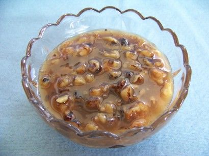 Caramel Walnut Ice Cream Topping | Tasty Kitchen: A Happy Recipe Community! Walnut Ice Cream Topping, Peanut Butter Ice Cream Topping, Coffee Flavored Ice Cream, Walnut Topping, Walnut Ice Cream, Flavored Ice, Easy Caramel, Walnut Recipes, Peanut Butter Oatmeal Cookies