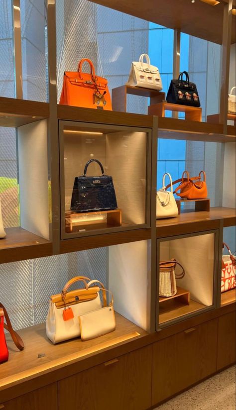 Bag Shoot, Interior Shop, Hermes Kelly Bag, Bag Display, Kelly Bag, Shoe Display, Boutique Interior, Walk In Wardrobe, Luxury Aesthetic