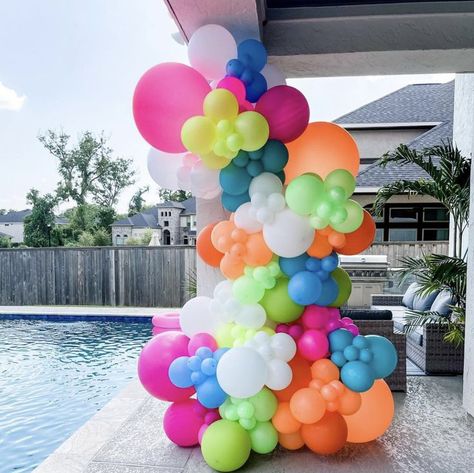 Pin by Esthela Rios on Magic balloons in 2022 | Balloon decorations party, Birthday balloon decorations, Party balloons Neon Balloon Garland Ideas, Floating Balloons In Pool Party Ideas, Fun Balloon Arch, Pool Party Balloon Garland, Pool Party Balloon Arch, Pool Party Balloons Decorations, Fiesta Balloon Arch, Neon Balloon Garland, Summer Balloon Garland