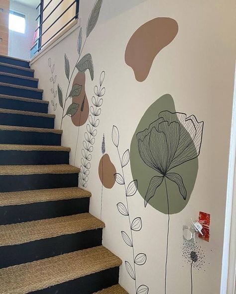 Wall painting ideas Staircase Wall Painting Ideas, Wall Painting Designs, Stair Wall Decor, Wall Painting Ideas Creative, Seni Mural, Staircase Wall Decor, Painted Staircases, Painting Textured Walls, Wall Murals Diy