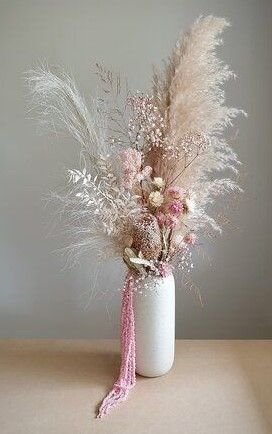 Mimosa Flowers, Arreglos Ikebana, Mimosa Flower, Diy Arrangements, Creative Flower Arrangements, Flower Vase Arrangements, Flower Bar, Pampas Gras, White Vase