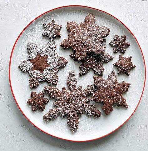 Chocolate-Almond Spice Cookies Chocolate Spice Cookies, Almond Chocolate, Holiday Sweets, Crispy Cookies, Snowflake Cookies, Chocolate Almond, Giant Food, Spice Cookies, Chocolate Eggs