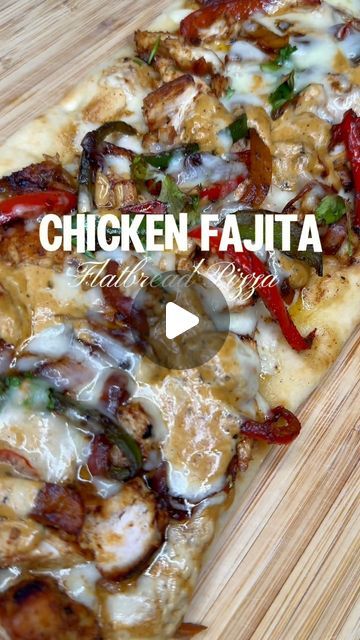 Bri’s Heat 💕 | Food Content Creator on Instagram: "Chicken Fajita Flatbread Pizza using @danosseasoning ✨ 

Y’all HAVE to give this flatbread pizza a try, when I tell you everyone who tried it LOVEDDDD it! They want me to make more already 🤭😂 

I love that it has that authentic fajita taste but combined with the sauce and flatbread? Next level 🔥🤭 

Drop some flames in the comments if you want the full recipe to this banger 😮‍💨😮‍💨 & don’t forget ALL recipes can be found on my website: brisheat.bio (link also posted to my page under my bio). Use code HEAT50 for 50% off 🔥 
•
•
•
•
•
•
#tacolife #danospartner #chicken #chickenrecipes #chickenpizza #chickenfajitas #chickenfajita #fajita #fajitarecipe #chickenfajitapizza #easyrecipes #pizzarecipe #pizza #pizzalovers #chickenbreast #chi What To Eat With Flatbread, Flatbread Recipes Healthy, Flatbread Recipes Chicken, Fajita Pizza Recipe, Chicken Flat Bread Pizza, Chicken Fajita Flatbread, Authentic Mexican Chicken Recipes, Flatbread Pizza Recipes Chicken, Healthy Flatbread Recipes