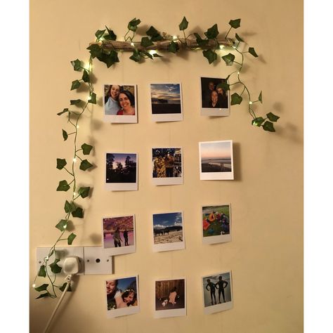 Fairy Lights Wall Decor, Fairy Lights Wall, Lights Wall Decor, Fake Ivy, Photo Diy, Polaroid Photo, Lights Wall, Polaroid Pictures, Wire Lights