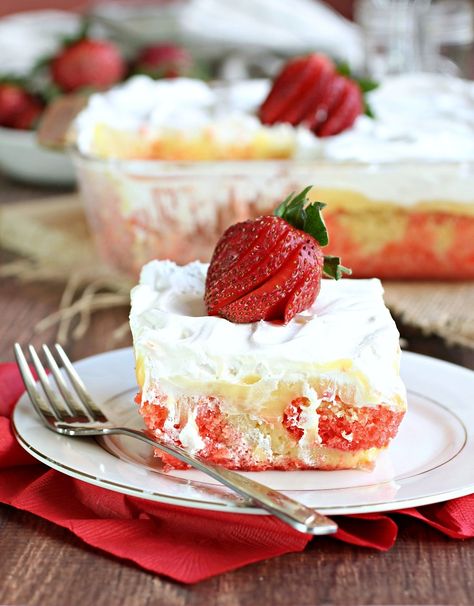 Top 10 Best Poke Cake Recipes You Would Love to Have for Dessert Pudding Cake Recipes, Strawberry Poke Cake Recipe, Instant Pudding Recipes, Strawberry Poke Cake, Chocolate Lasagna Recipe, Strawberry Poke Cakes, Summer Pudding, Pudding Poke Cake, Dairy Free Cheesecake