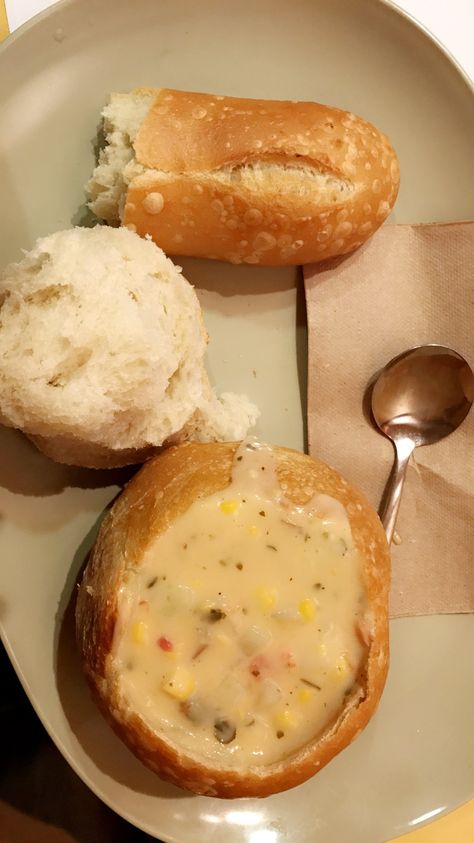 Panera Summer corn chowder in bread bowl May 2017 Panera Bread Soup Recipes, Panera Bread Bowl Recipe, Corn Chowder Bread Bowl, Panera Bread Autumn Squash Soup, Panera Bread Bowl, Summer Corn Chowder, Panera Recipes, Corn Chowder, Bread Bowls