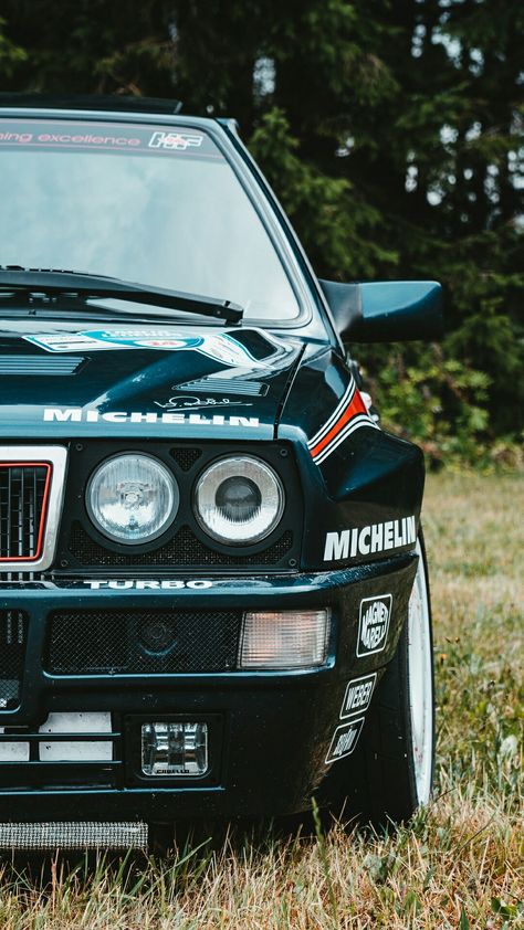 Car Iphone Wallpaper, Bmw Engines, Vintage Sports Cars, Lancia Delta, Drifting Cars, Car Artwork, Hot Hatch, Car Posters, Rally Car