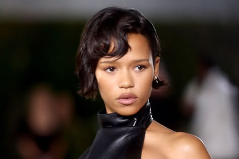 Taylor Russell Hair, Bella Hadid Short Hair, Tay Russell, Taylor Russel, Academy Museum Gala, Taylor R, Academy Museum, Taylor Russell, Runway Models