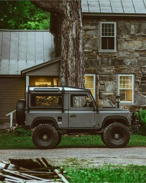 Mobil Off Road, Land Rover Defender 90, Dream Vehicles, Overland Vehicles, Jeep Wrangler Tj, Land Rover Series, Defender 90, Classy Cars, Vw T1