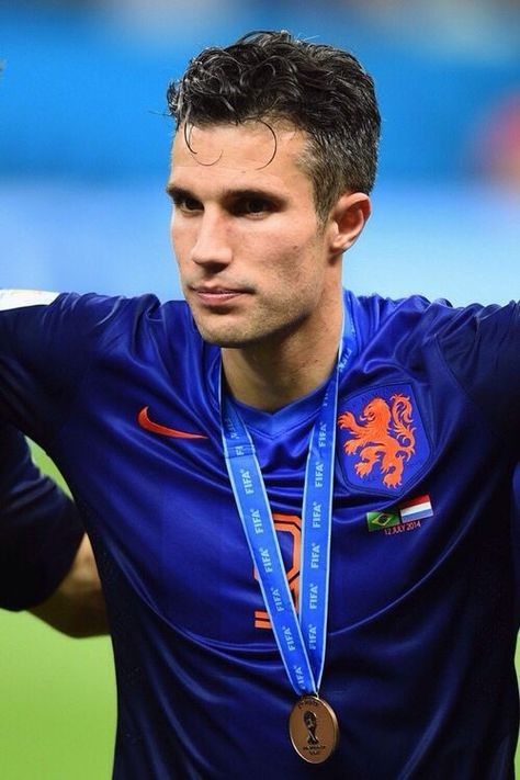 Fifa Mobile, Robin Van Persie, Van Persie, Brazil World Cup, Futuristic Motorcycle, Football Icon, Professional Soccer, International Football, World Cup 2014