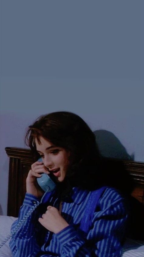 Heathers Veronica Icon, Winona Ryder Heathers, Heathers 1988, Veronica Heathers, Heathers Wallpaper, Jd And Veronica, Heathers Movie, Gogo Tomago, Heather Chandler