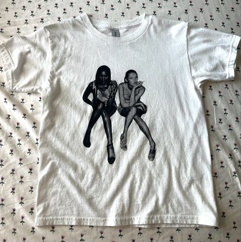 In Print We Trust Tshirt Outfits, Kate Moss Shirt, Graphic Prints For T Shirts, Kate Moss T Shirt, In Print We Trust Tshirt, Coquette Graphic Tee, In Print We Trust Outfit, 2000s Tees, Graphic Tees Design Prints