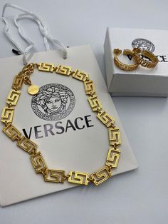 Versace Necklace, Dope Jewelry Accessories, Versace Jewelry, Expensive Jewelry Luxury, Dior Jewelry, Gold Chains For Men, Dope Jewelry, Girly Accessories, Classy Jewelry