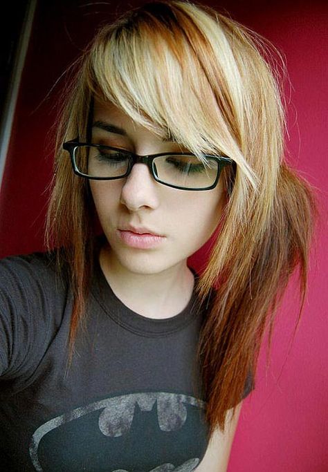 Change Your Nerdy Fashion Butter Blonde, Woman With Glasses, Color Rubio, Scene Girl, Emo Hair, Nerdy Girl, Scene Hair, Mid Length Hair, Orange Hair