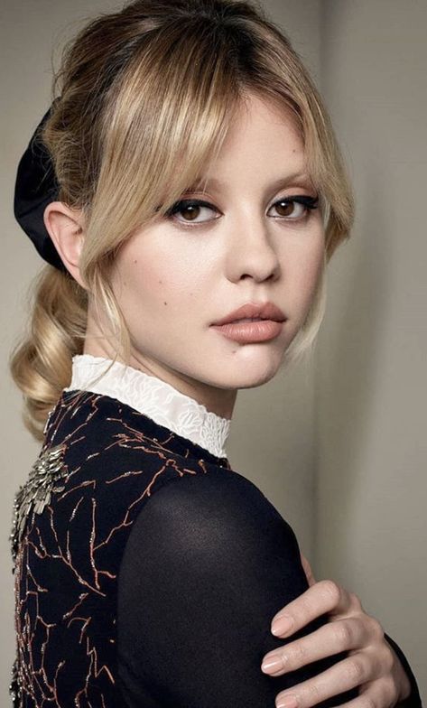 Mia Goth X, Mia Goth, Mia 3, Celebrity Portraits, Looks Chic, Girl Crushes, It Girls, Celebrity Crush, Favorite Celebrities