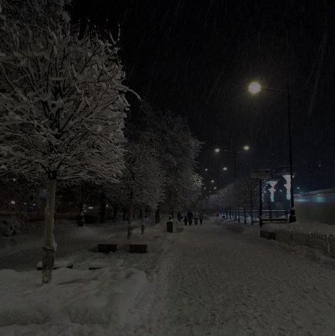 Moscow Winter, This Is Christmas, Dark City, Dark Paradise, Dark Winter, Night Vibes, Winter Scenery, Snowy Day, Best Seasons