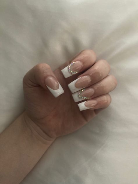 White French Tip Nails With Rhinestones, Nails With White French Tip, Acrylic Nails With White, Nails With White French, White French Tip Nails, Nails With White, White French Tip, Tip Nails, Gem Nails