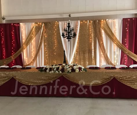 Red And Gold Quinceanera Main Table, Burgundy Charro Quinceanera Theme, Main Table Quinceanera Red And Gold, Red And Gold Quinceanera Decorations Main Table, Red Quince Main Table, Quince Main Table Ideas Red, Quinceanera Main Table Ideas Red, Red Quinceanera Ideas Decor Head Tables, Red And Gold Quinceanera Theme Table