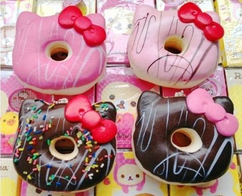 Hello Kitty Donut! Hello Kitty Birthday Party, Kawaii Dessert, Charmmy Kitty, Cute Donuts, Hello Kitty Themes, Hello Kitty Party, Hello Kitty Birthday, Delicious Donuts, Hello Kitty Items