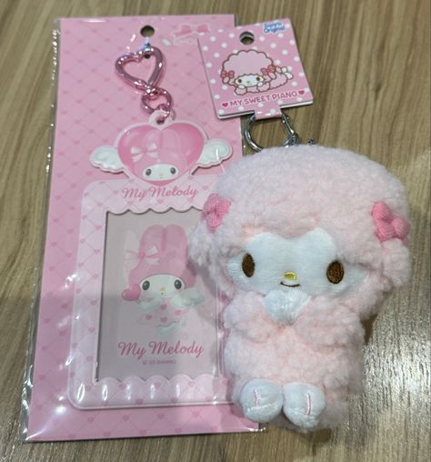 Sanrio plushie cute kawaii aesthetic my melody photocard holder KPOP keychain plush cute pink Asian Japanese Korean My Sweet Piano Keychain, My Sweet Piano Merch, My Sweet Piano, Sanrio Characters, Pinterest Board, Glow Up?, Cotton Candy, Pink Girl, Piano