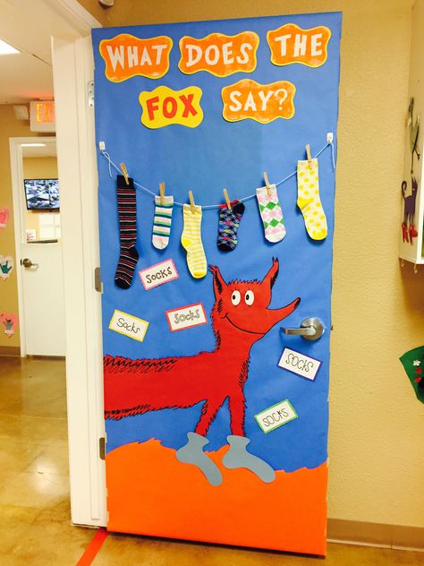 Dr. Seuss Fox in Sock door! "What does the fox say?" Socks, socks, socks, socks Fox In Socks Bulletin Board, Socks Printable, Afterschool Crafts, Dr Seuss Bulletin Board, Fox In Socks, What Does The Fox Say, Reading Month, Free Printable Cards, Door Upgrade