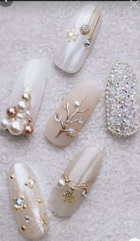 Xmas Nail Art, Nagellack Trends, Summer Nail Art, Fancy Nails Designs, Beauty Nails Design, Christmas Gel Nails, Nails Design With Rhinestones, Art Summer, New Year's Nails