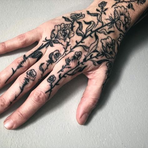 Tattoo by Noel'le Longhaul #NoelleLonghaul #linework #blackwork #dotwork #illustrative #nature #etching #roses #thorns #leaves #rosebuds Rose Thorn Tattoo, Thorn Tattoo, Secret Tattoo, Tattoo Now, Floral Tattoo Sleeve, Plant Tattoo, Full Body Tattoo, Gothic Tattoo, Book Tattoo